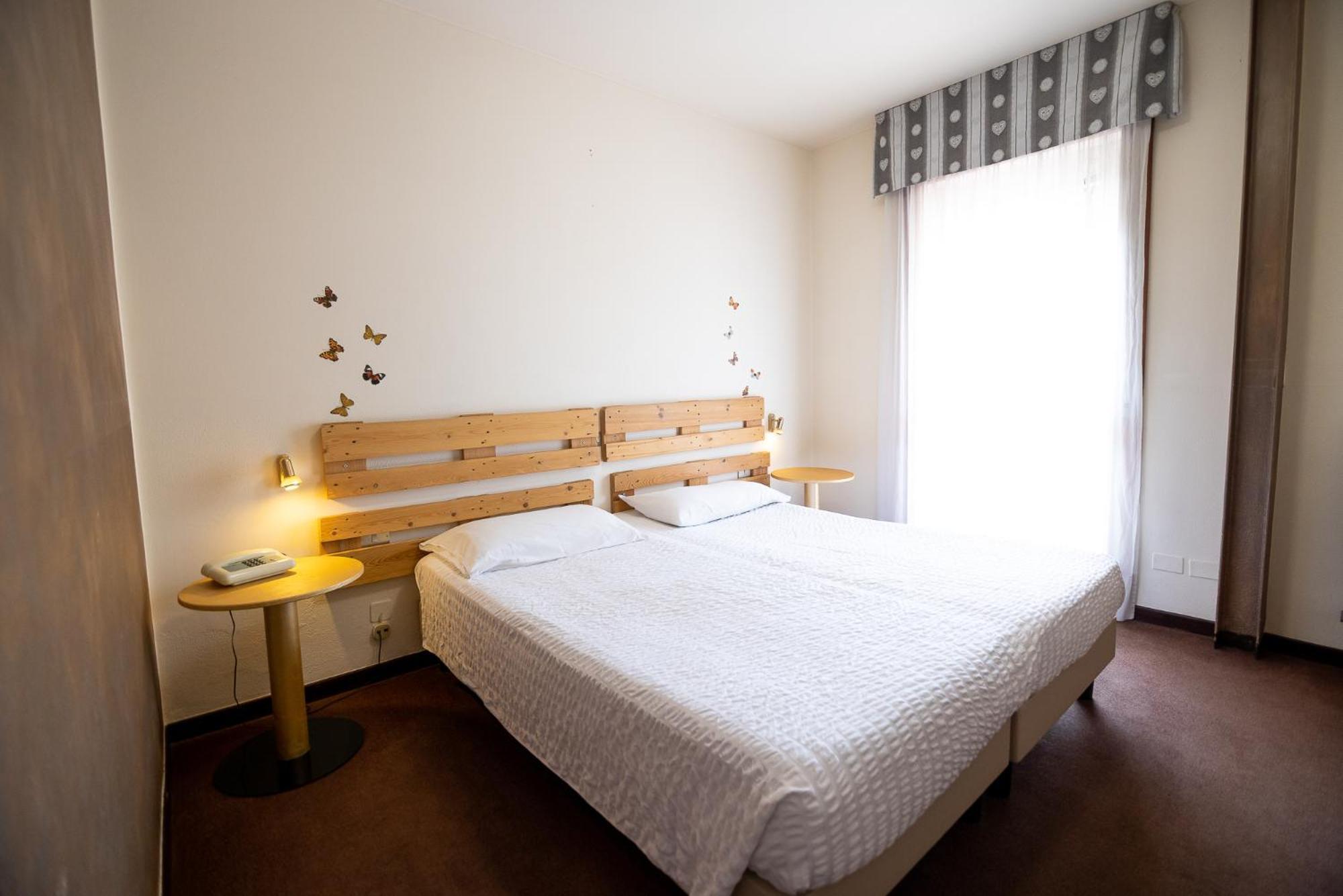 Hotel Rendez Vous Chatillon Exterior photo